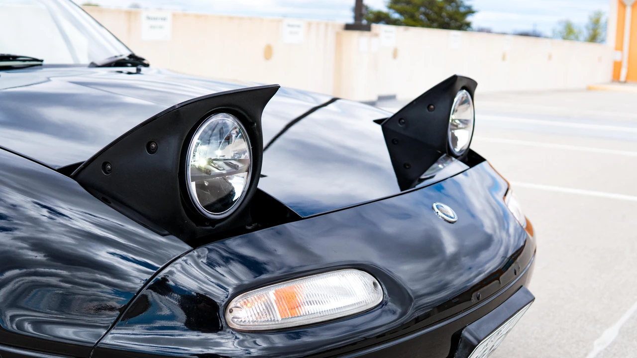 1993 Mazda NA MX-5 Miata - Image 21 of 31