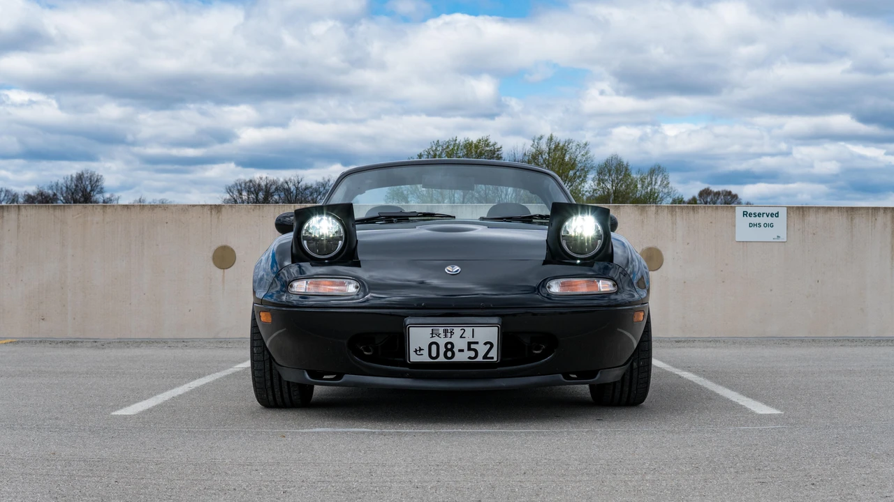 1993 Mazda NA MX-5 Miata - Image 6 of 31