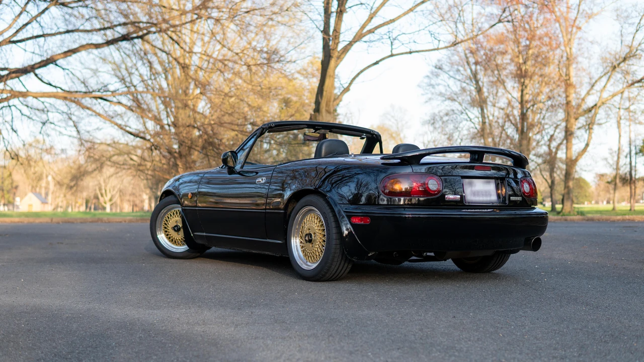 1993 Mazda NA MX-5 Miata - Image 8 of 31