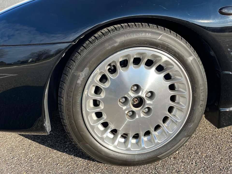 1993 Mazda Lantis - Image 17 of 24