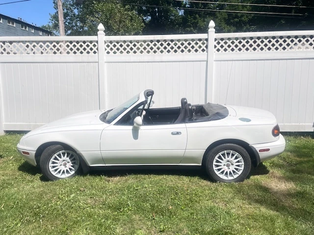 1993 Mazda NA MX-5 Miata - Image 2 of 20