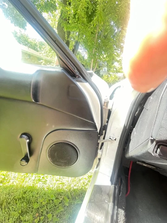 1993 Mazda NA MX-5 Miata - Image 16 of 20