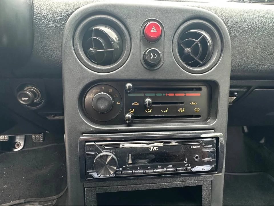 1993 Mazda NA MX-5 Miata - Image 14 of 20