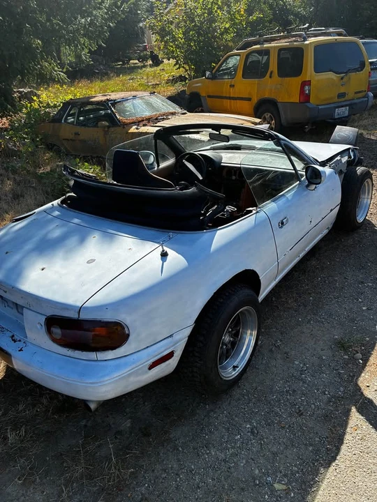 1993 Mazda NA MX-5 Miata - Image 5 of 16