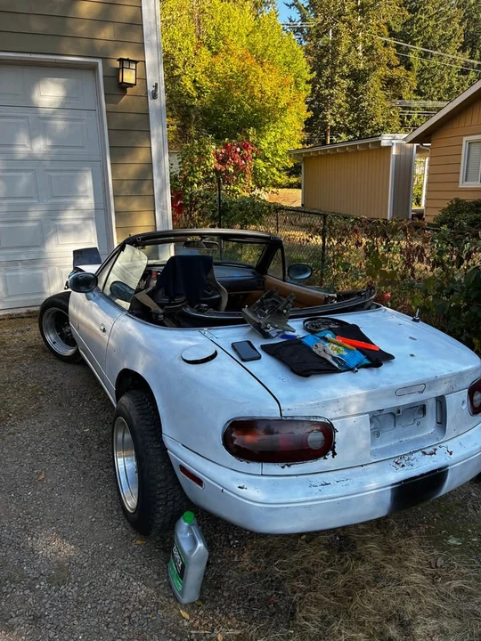1993 Mazda NA MX-5 Miata - Image 15 of 16