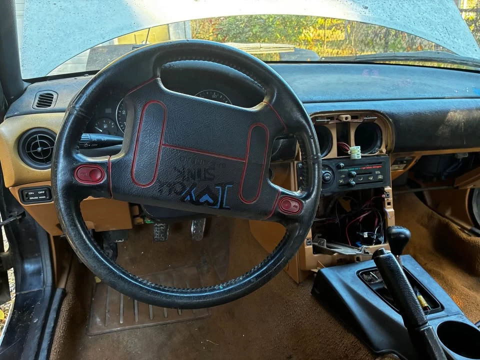 1993 Mazda NA MX-5 Miata - Image 11 of 16
