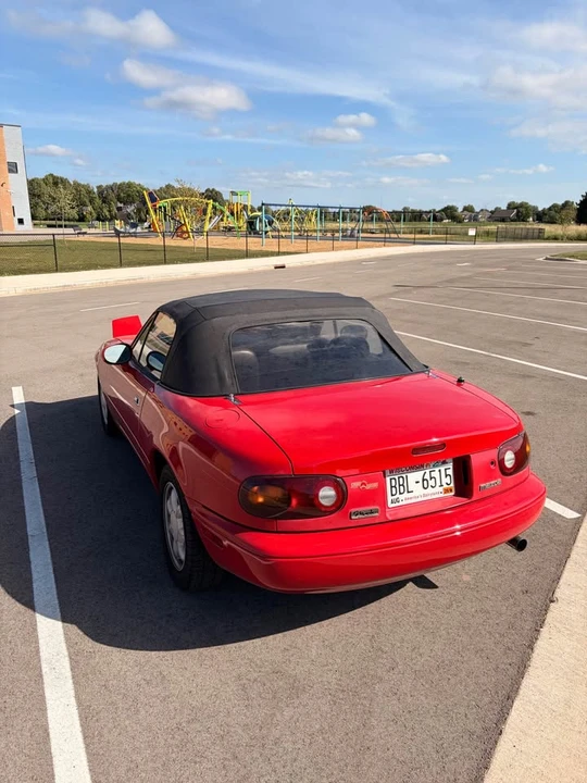 1993 Mazda NA MX-5 Miata - Image 2 of 11