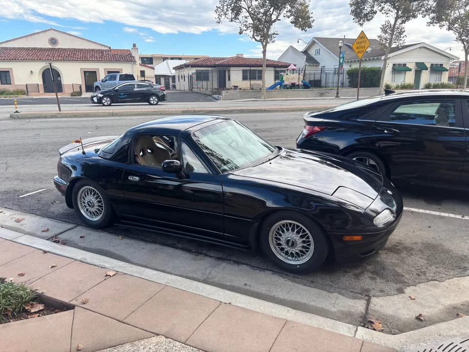 1993 Mazda NA MX-5 Miata - Image 3 of 10
