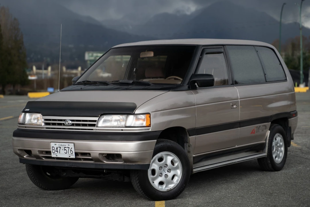 1993 Mazda MPV 1st Gen - Image 2 of 31