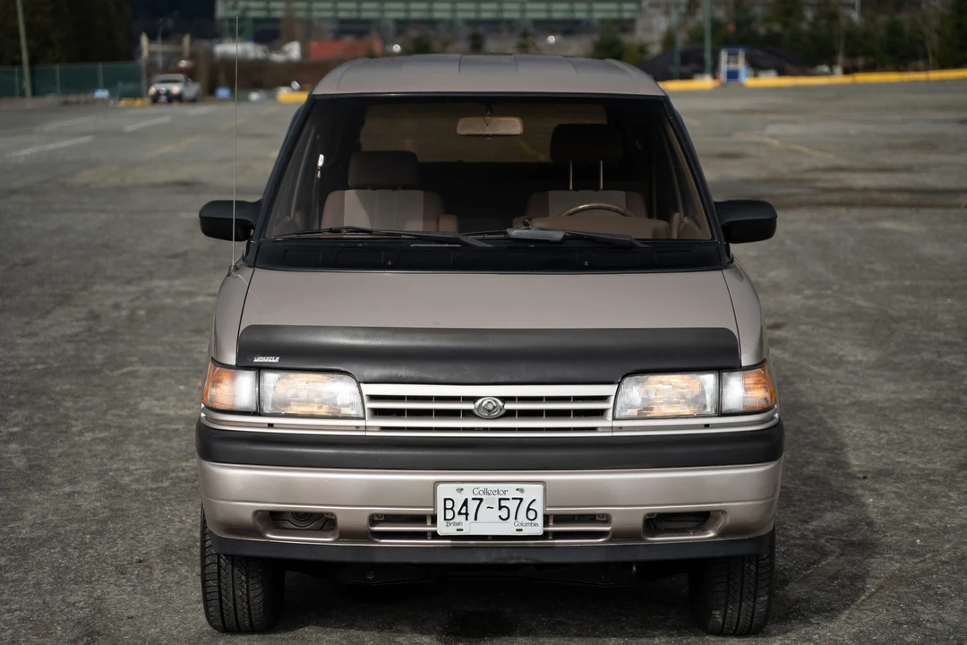 1993 Mazda MPV 1st Gen - Image 9 of 31
