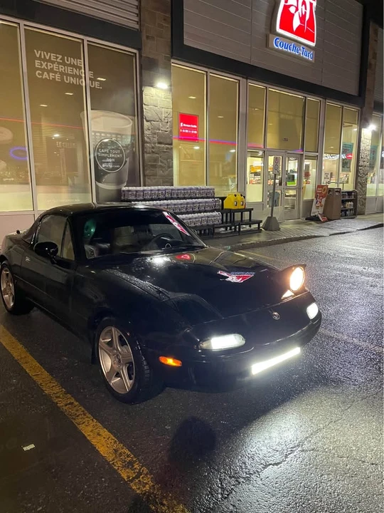 1993 Mazda NA MX-5 Miata - Image 2 of 3