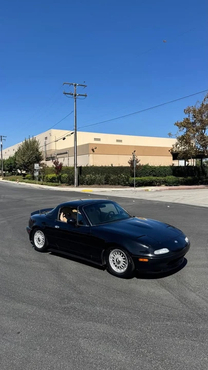 1993 Mazda NA MX-5 Miata - Image 9 of 9