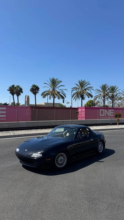 1993 Mazda NA MX-5 Miata - Image 4 of 9