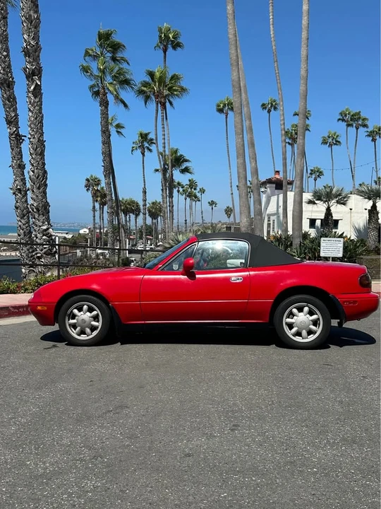 1993 Mazda NA MX-5 Miata - Image 9 of 16