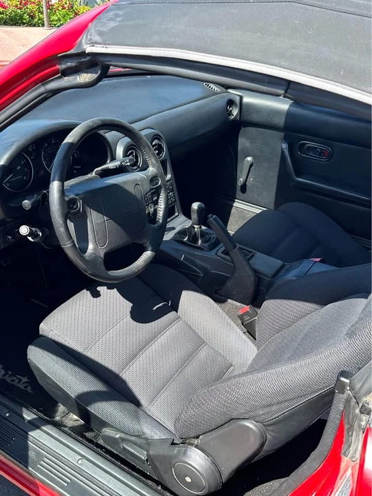 1993 Mazda NA MX-5 Miata - Image 13 of 16