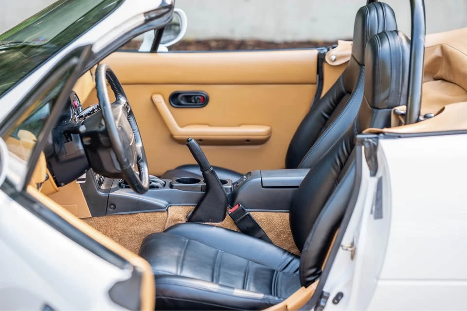 1993 Mazda NA MX-5 Miata - Image 10 of 20