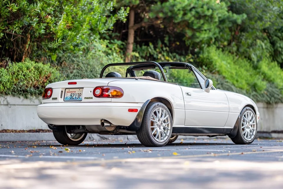 1993 Mazda NA MX-5 Miata - Image 9 of 20