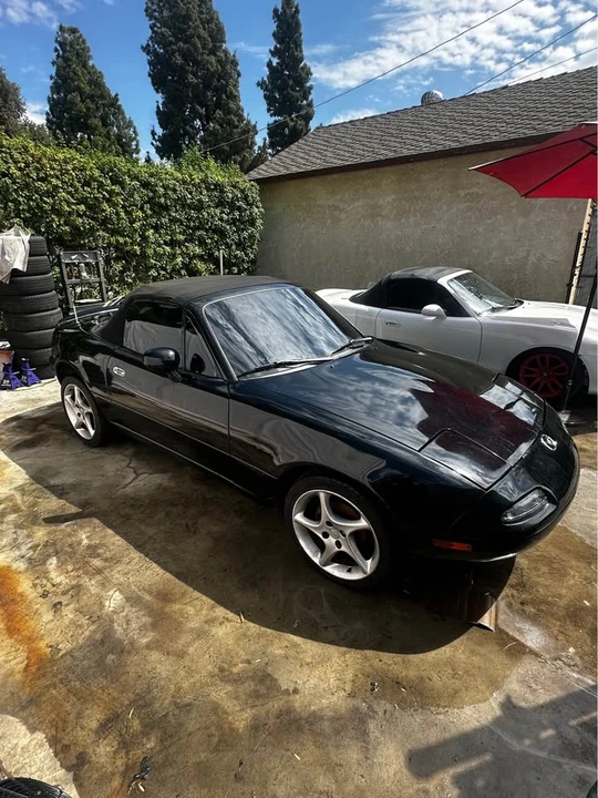 1993 Mazda NA MX-5 Miata - Image 2 of 10