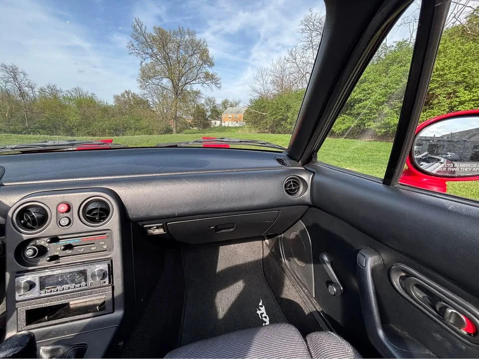 1993 Mazda NA MX-5 Miata - Image 13 of 17