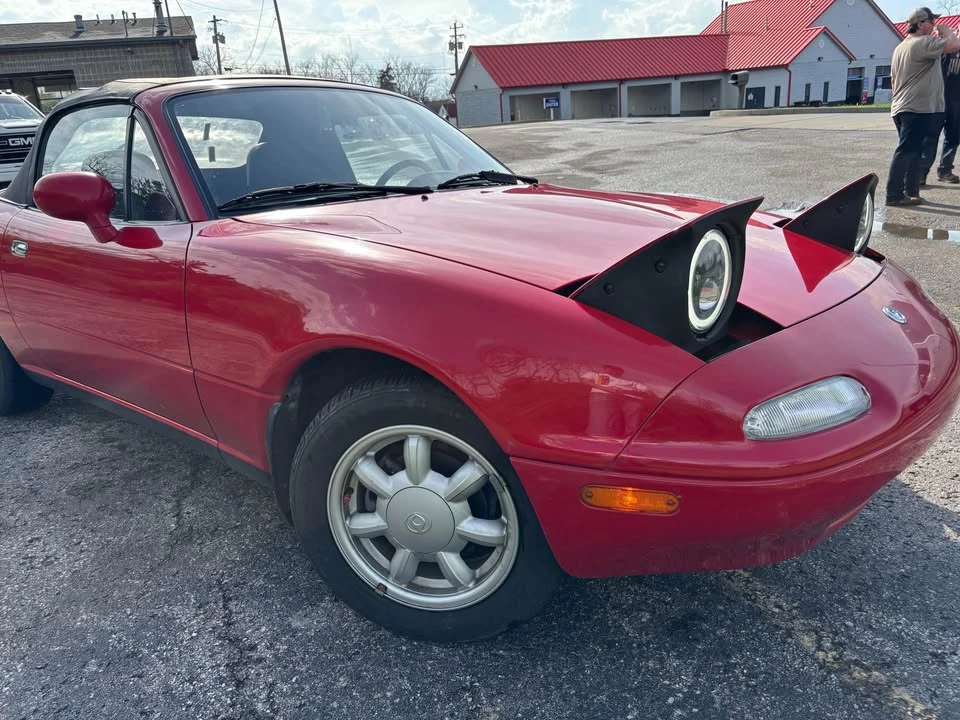 1993 Mazda NA MX-5 Miata - Image 2 of 17