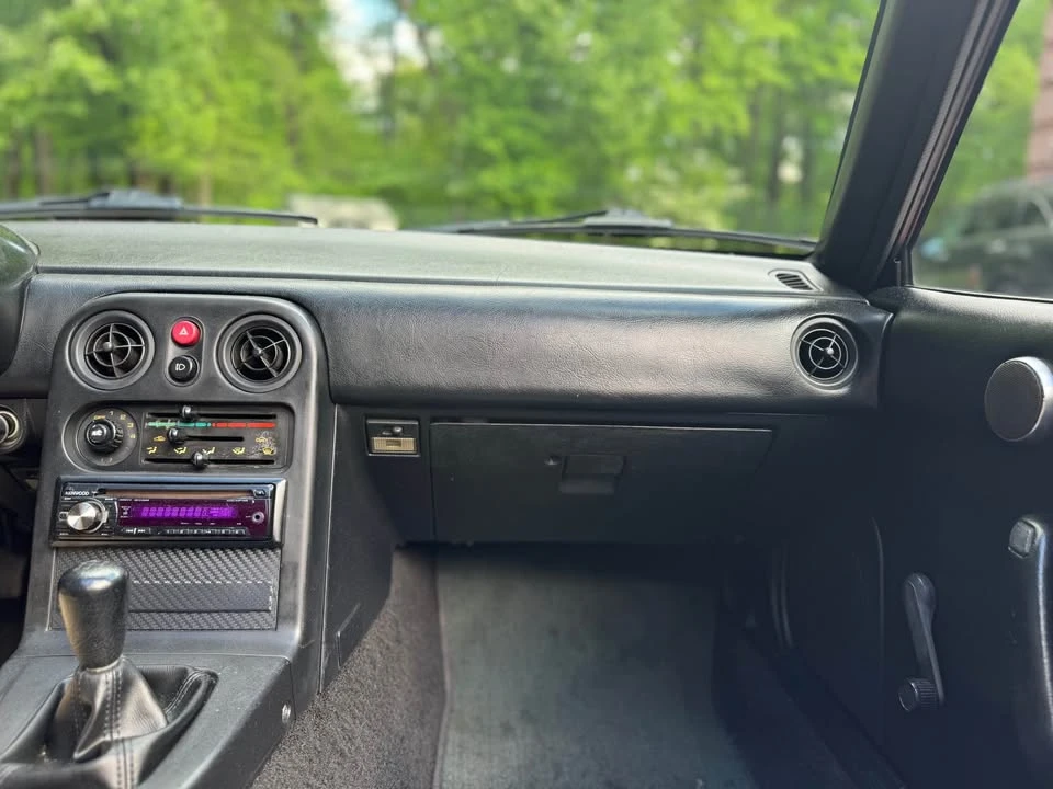 1993 Mazda NA MX-5 Miata - Image 19 of 20