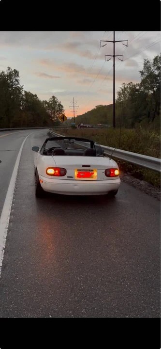 1993 Mazda NA MX-5 Miata - Image 4 of 7