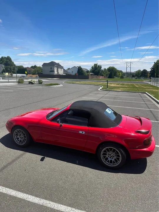 1993 Mazda NA MX-5 Miata - Image 16 of 19