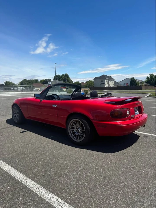 1993 Mazda NA MX-5 Miata - Image 2 of 19