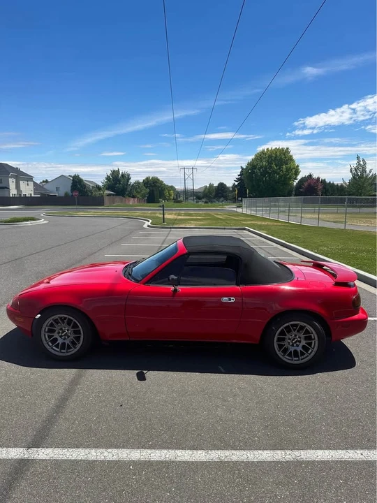 1993 Mazda NA MX-5 Miata - Image 15 of 19