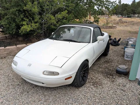1993 Mazda MX-5 Convertible 2D