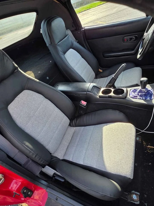 1993 Mazda NA MX-5 Miata - Image 10 of 13