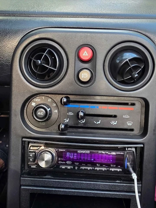 1993 Mazda NA MX-5 Miata - Image 13 of 13