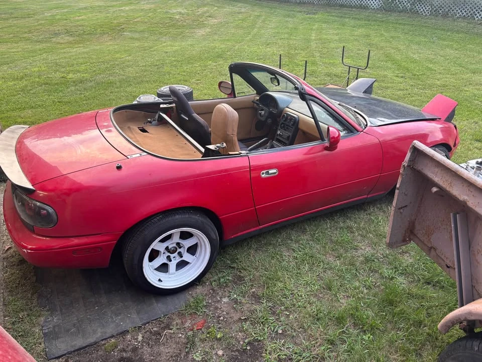 1993 Mazda NA MX-5 Miata - Image 2 of 10