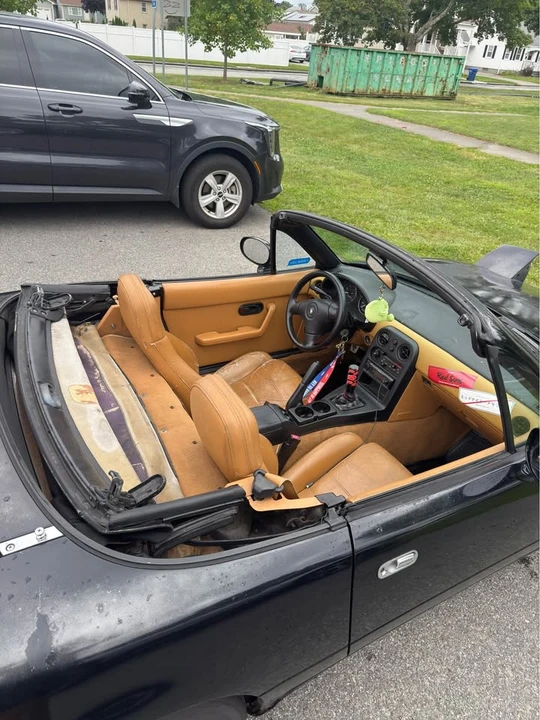 1993 Mazda NA MX-5 Miata - Image 18 of 20
