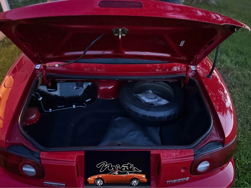 1993 Mazda NA MX-5 Miata - Image 11 of 18