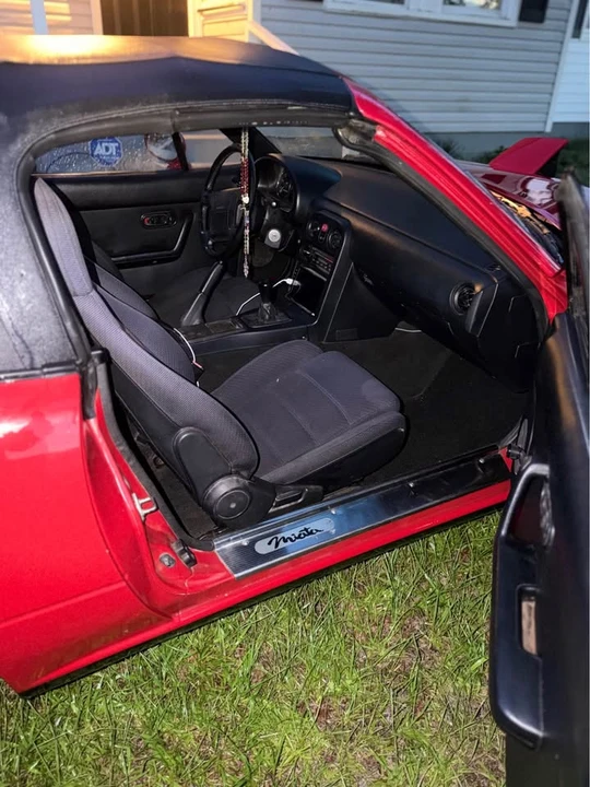 1993 Mazda NA MX-5 Miata - Image 12 of 18