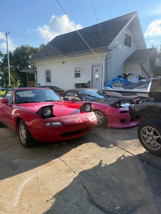 1993 Mazda NA MX-5 Miata - Image 2 of 5