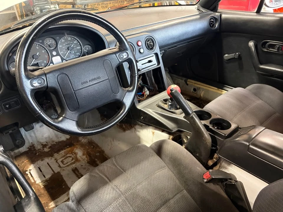 1993 Mazda NA MX-5 Miata - Image 9 of 13