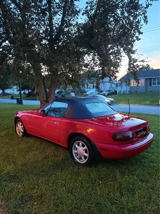 1993 Mazda NA MX-5 Miata - Image 4 of 18