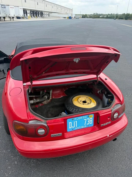 1993 Mazda NA MX-5 Miata - Image 5 of 12