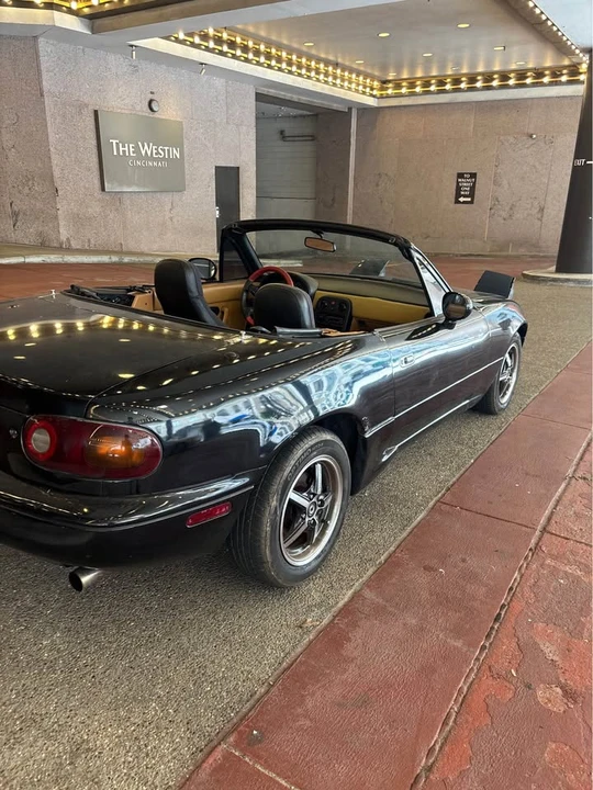 1993 Mazda NA MX-5 Miata - Image 5 of 13