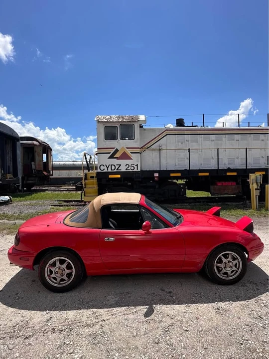 1993 Mazda NA MX-5 Miata - Image 7 of 16