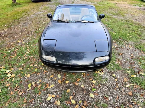 1993 Mazda MX-5 Convertible 2D