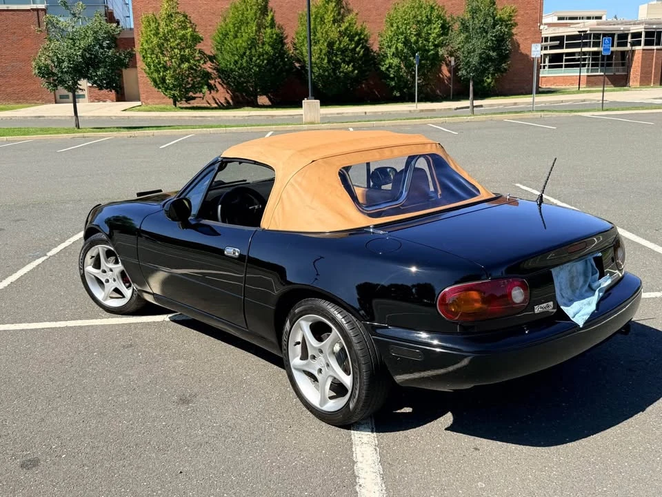 1993 Mazda NA MX-5 Miata - Image 12 of 15