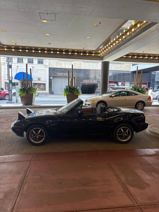 1993 Mazda NA MX-5 Miata - Image 2 of 13