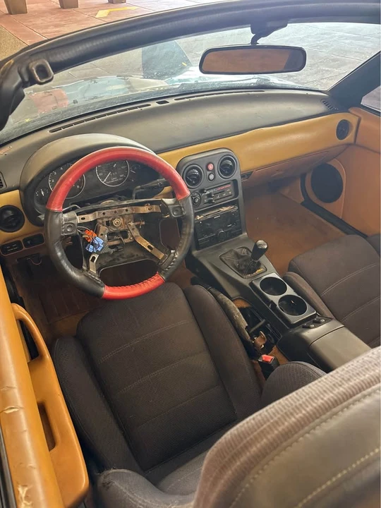 1993 Mazda NA MX-5 Miata - Image 10 of 13