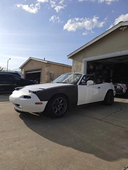 1993 Mazda NA MX-5 Miata - Image 2 of 17