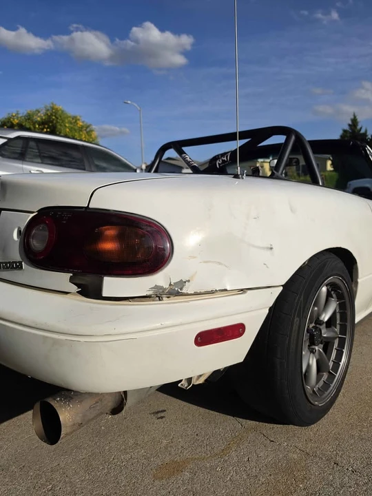 1993 Mazda NA MX-5 Miata - Image 8 of 17