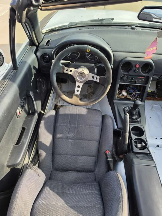 1993 Mazda NA MX-5 Miata - Image 12 of 17