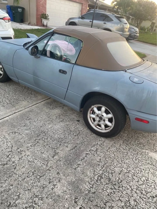 1993 Mazda NA MX-5 Miata - Image 2 of 20